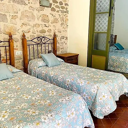 Casa Cundaro 3* Girona