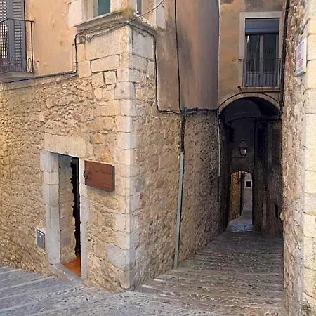 Casa Cundaro 3* Girona
