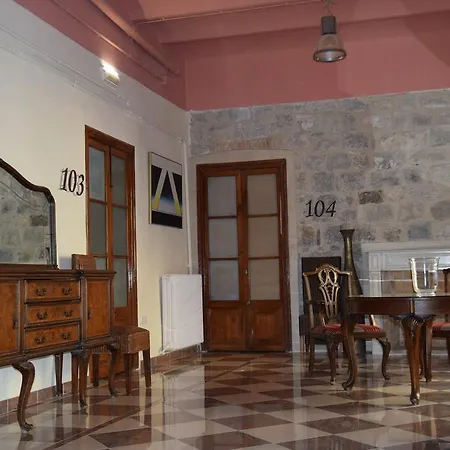 Casa Cundaro 지로나